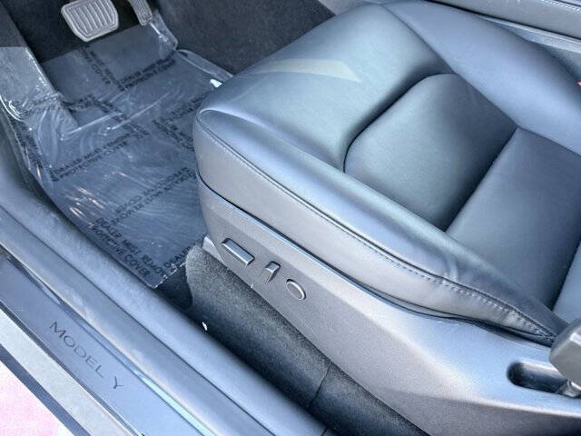 2024 Tesla Model Y Long Range