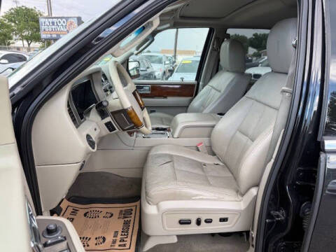 2013 Lincoln Navigator L