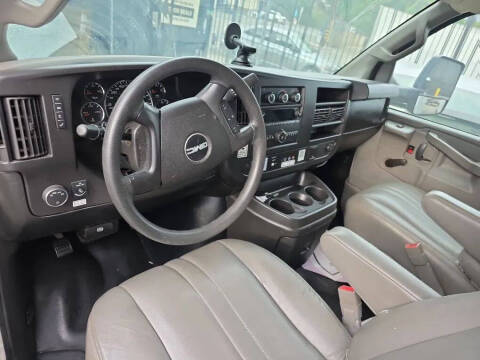 2016 GMC Savana 3500