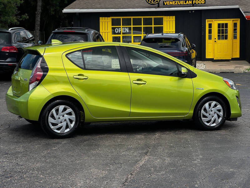 2015 Toyota Prius c Three
