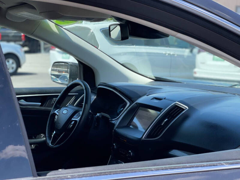 2019 Ford Edge SEL