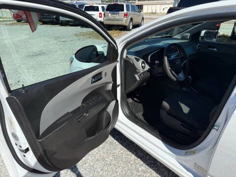 2017 Chevrolet Sonic LT Auto