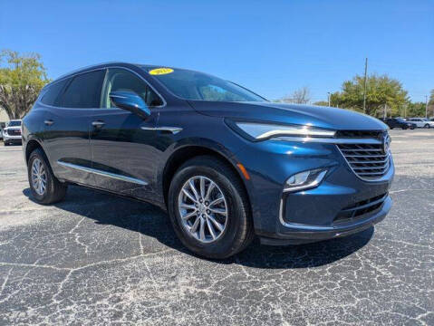 2023 Buick Enclave Essence