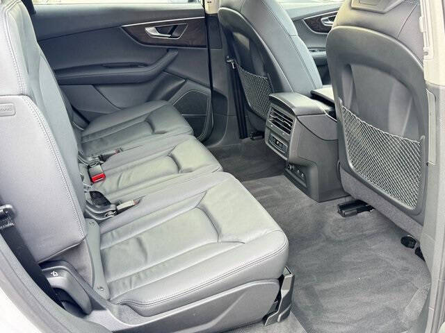 2023 Audi Q7 quattro Premium Plus 55 TFSI