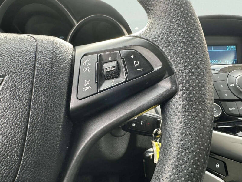 2012 Chevrolet Cruze LS