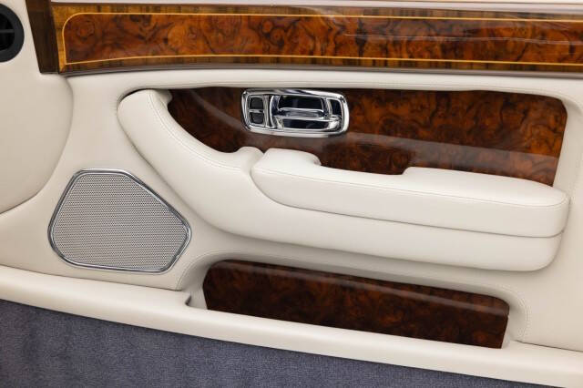 2001 Rolls-Royce Park Ward