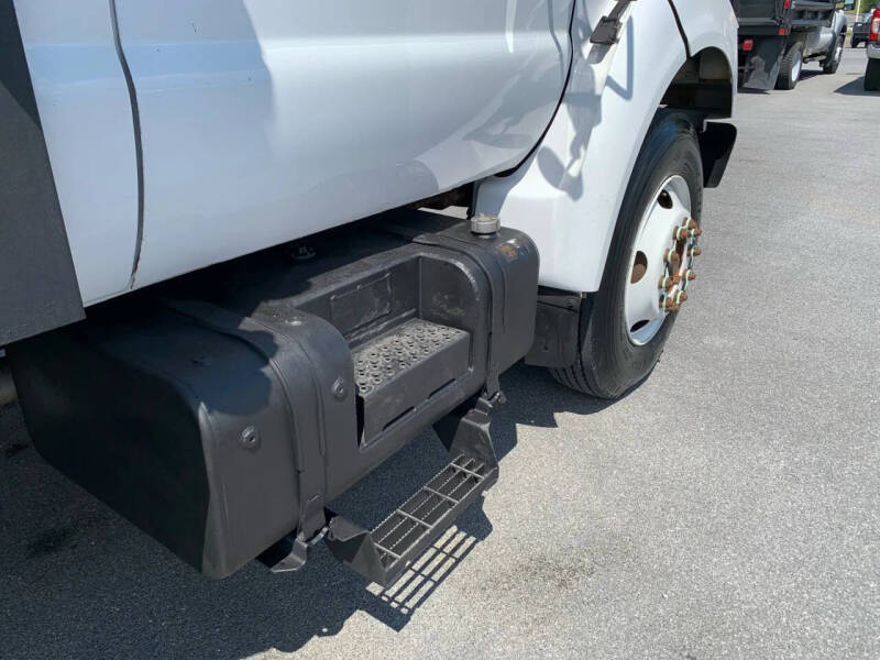 2003 Ford F-650 Super Duty