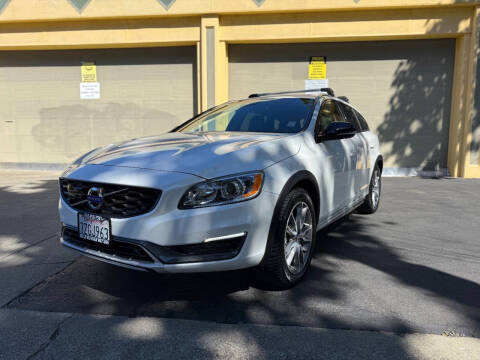2016 Volvo V60 Cross Country T5