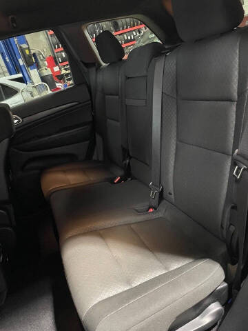 2020 Jeep Grand Cherokee Laredo E