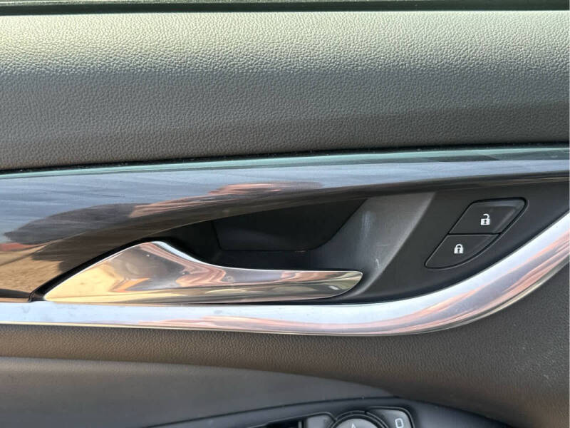 2022 Buick Enclave Essence