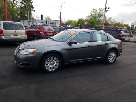 2013 Chrysler 200 for sale at Frankies Auto Sales in Detroit MI
