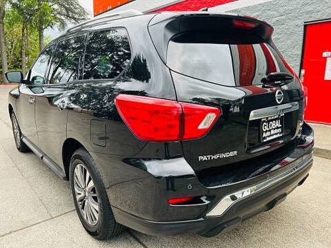 2020 Nissan Pathfinder SL