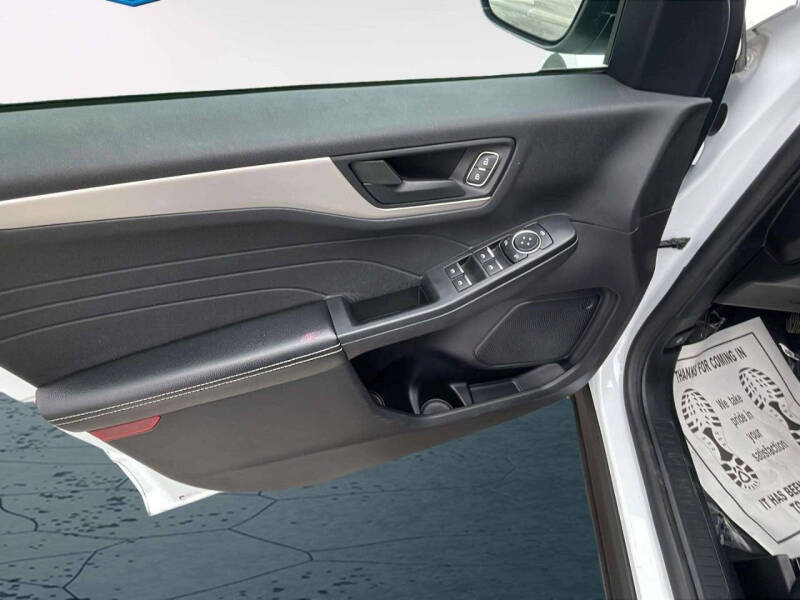 2022 Ford Escape S