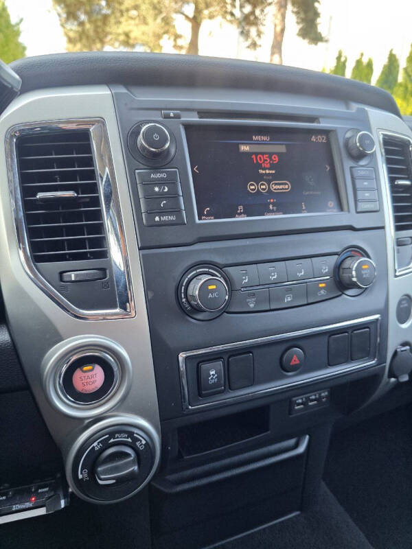 2019 Nissan Titan SV