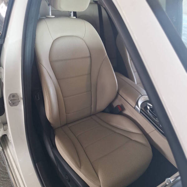 2015 Mercedes-Benz C-Class C 300