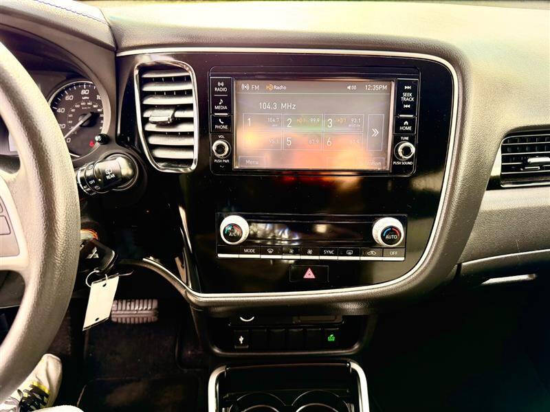 2020 Mitsubishi Outlander ES