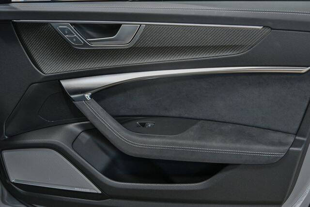 2024 Audi RS 6 Avant 4.0T quattro Avant performance