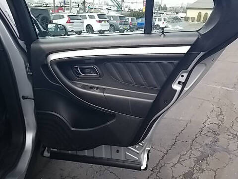 2018 Ford Taurus SEL