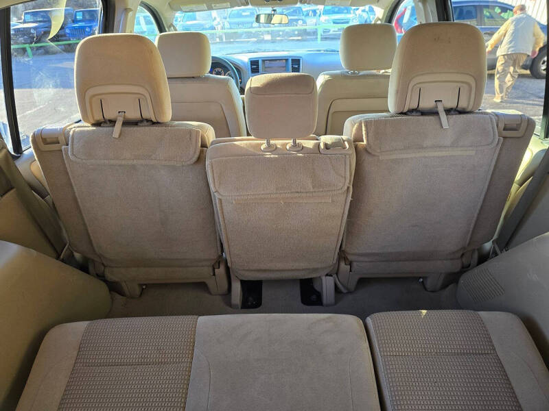 2012 Nissan Armada SV