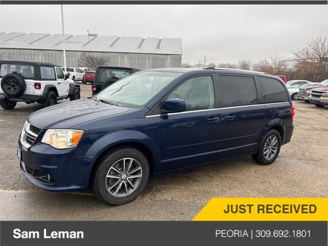 2017 Dodge Grand Caravan for sale at Sam Leman Chrysler Jeep Dodge of Peoria in Peoria IL