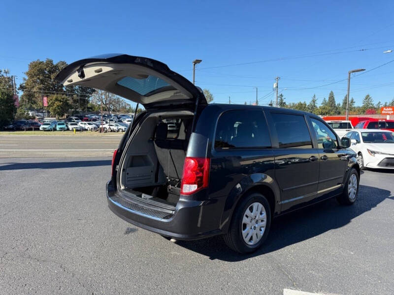 2014 Dodge Grand Caravan American Value Package