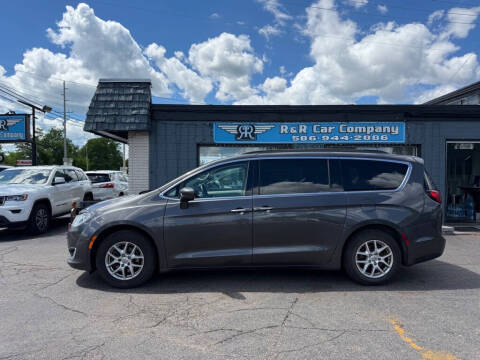 2020 Chrysler Pacifica Touring