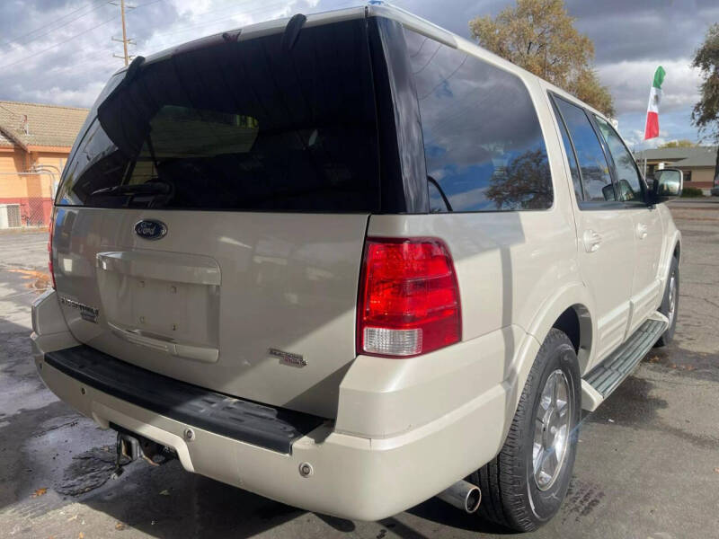 2006 Ford Expedition Limited photo 3