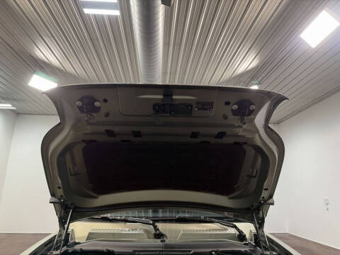 2024 Land Rover Defender 90 P400 X-Dynamic SE