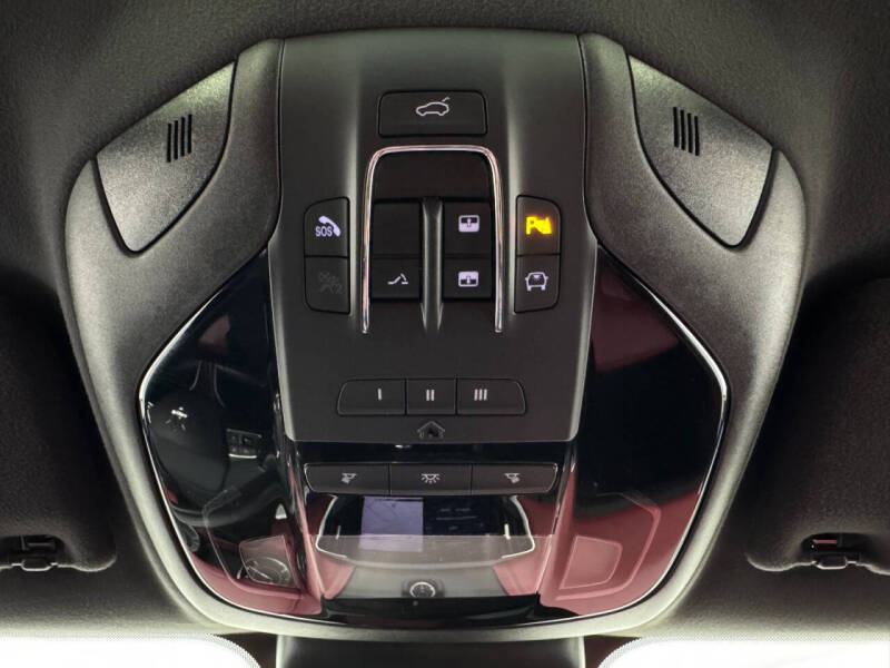 2023 Maserati Ghibli Modena Q4