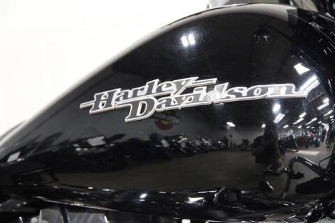 2014 Harley-Davidson STREET GLI