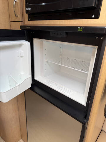 2016 Airstream 25FB