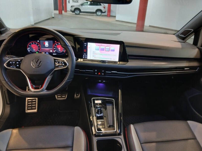 2024 Volkswagen Golf GTI Autobahn