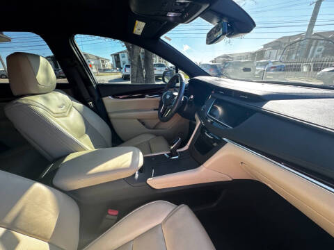 2017 Cadillac XT5 Luxury