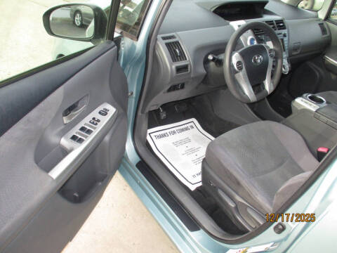 2013 Toyota Prius v Three