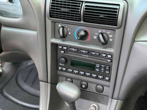 2003 Ford Mustang Premium