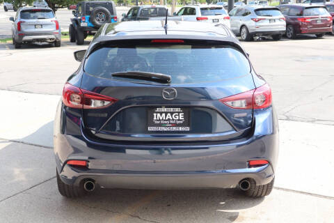 2017 Mazda MAZDA3 Touring