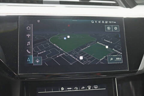 2022 Audi e-tron S quattro Prestige