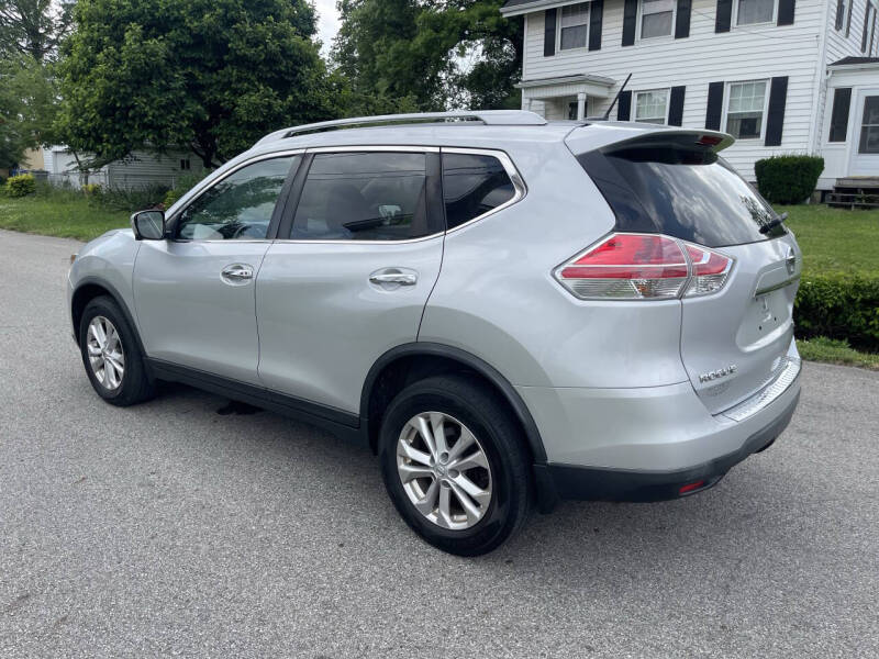 2016 Nissan Rogue SV