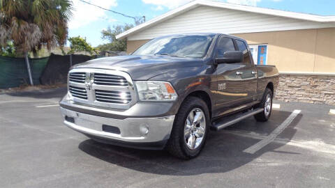 2016 RAM 1500 SLT