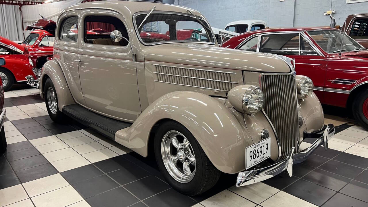 1936 Ford Custom 61