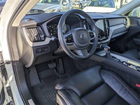 2021 Volvo XC60 T5 Inscription