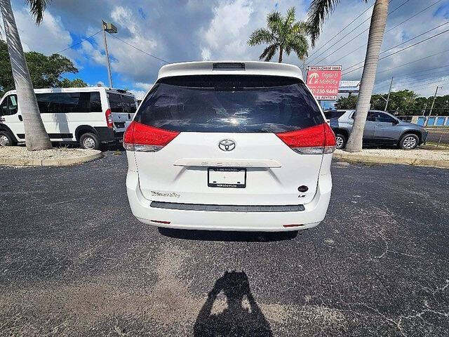 2014 Toyota Sienna