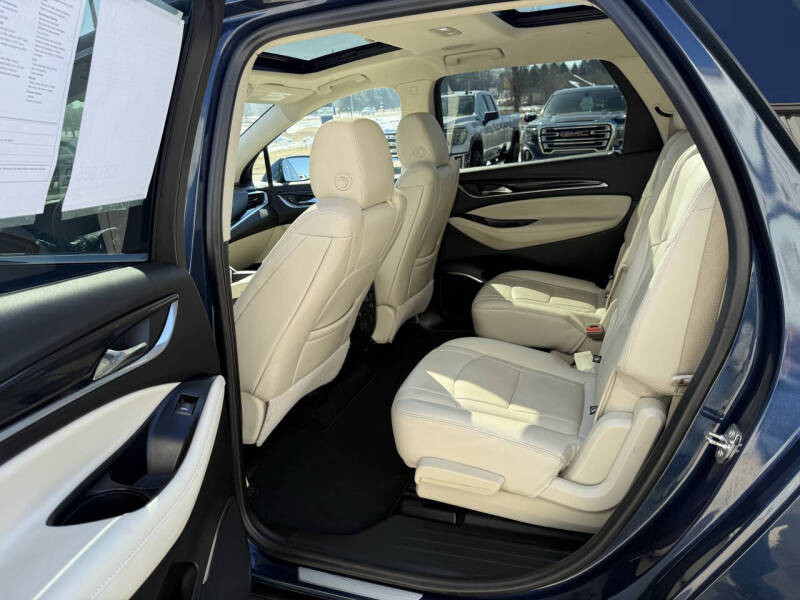 2023 Buick Enclave Essence