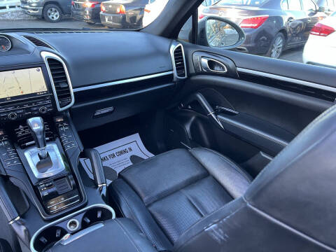 2016 Porsche Cayenne S