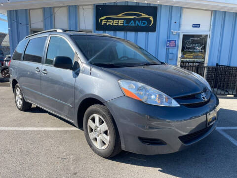 2007 Toyota Sienna for sale at Freeland LLC in Waukesha WI