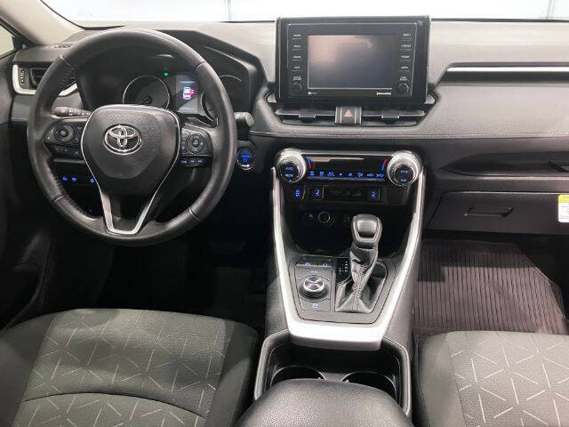 2021 Toyota RAV4 Hybrid XLE