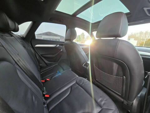 2017 Audi Q3 2.0T quattro Premium Plus