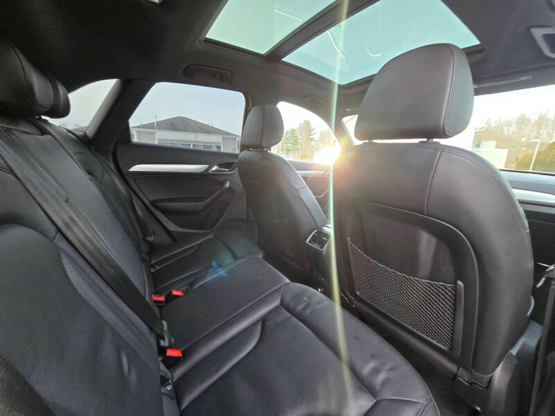 2017 Audi Q3 2.0T quattro Premium Plus