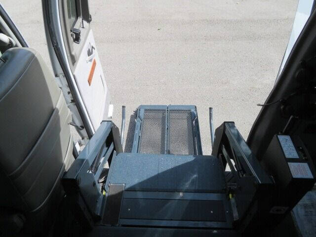 2010 Ford E-Series E-350 SD