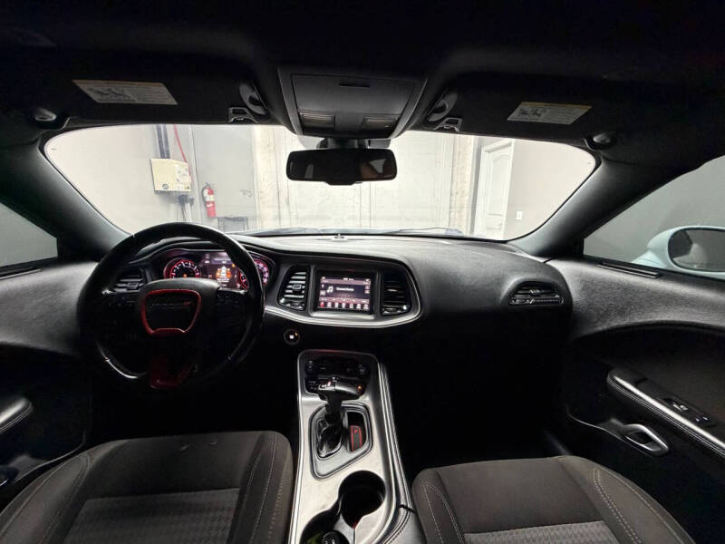 2020 Dodge Challenger SXT